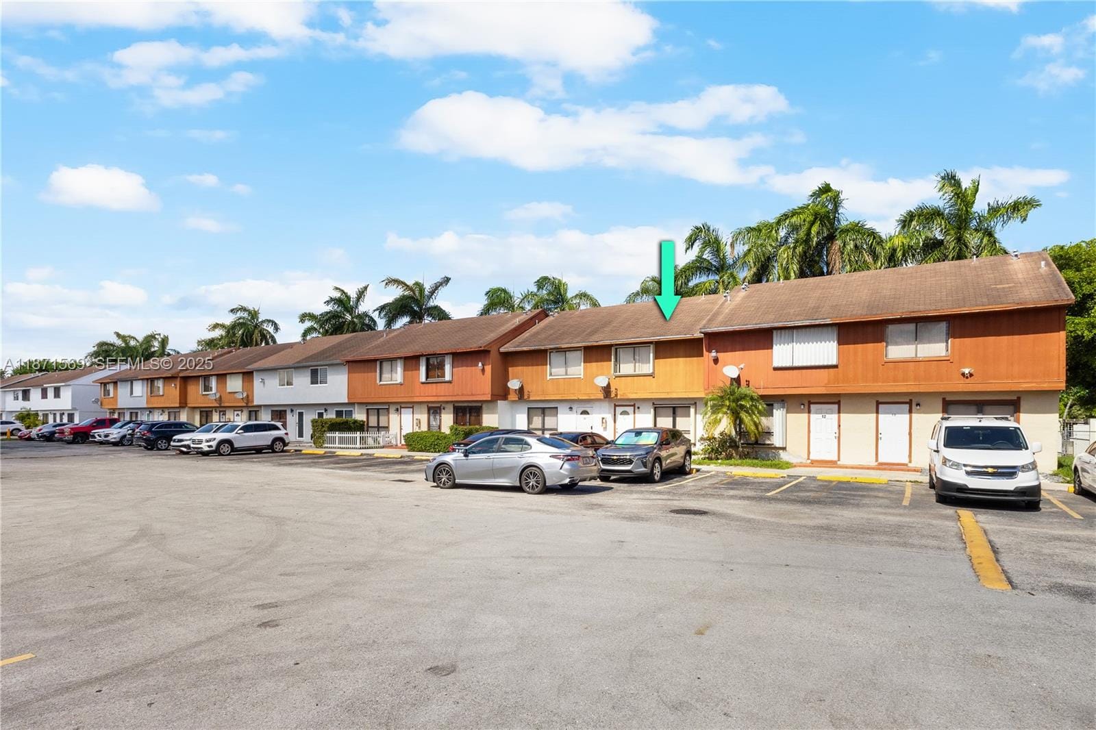 8360 NW 8th Street 11-2, Miami, FL 33126