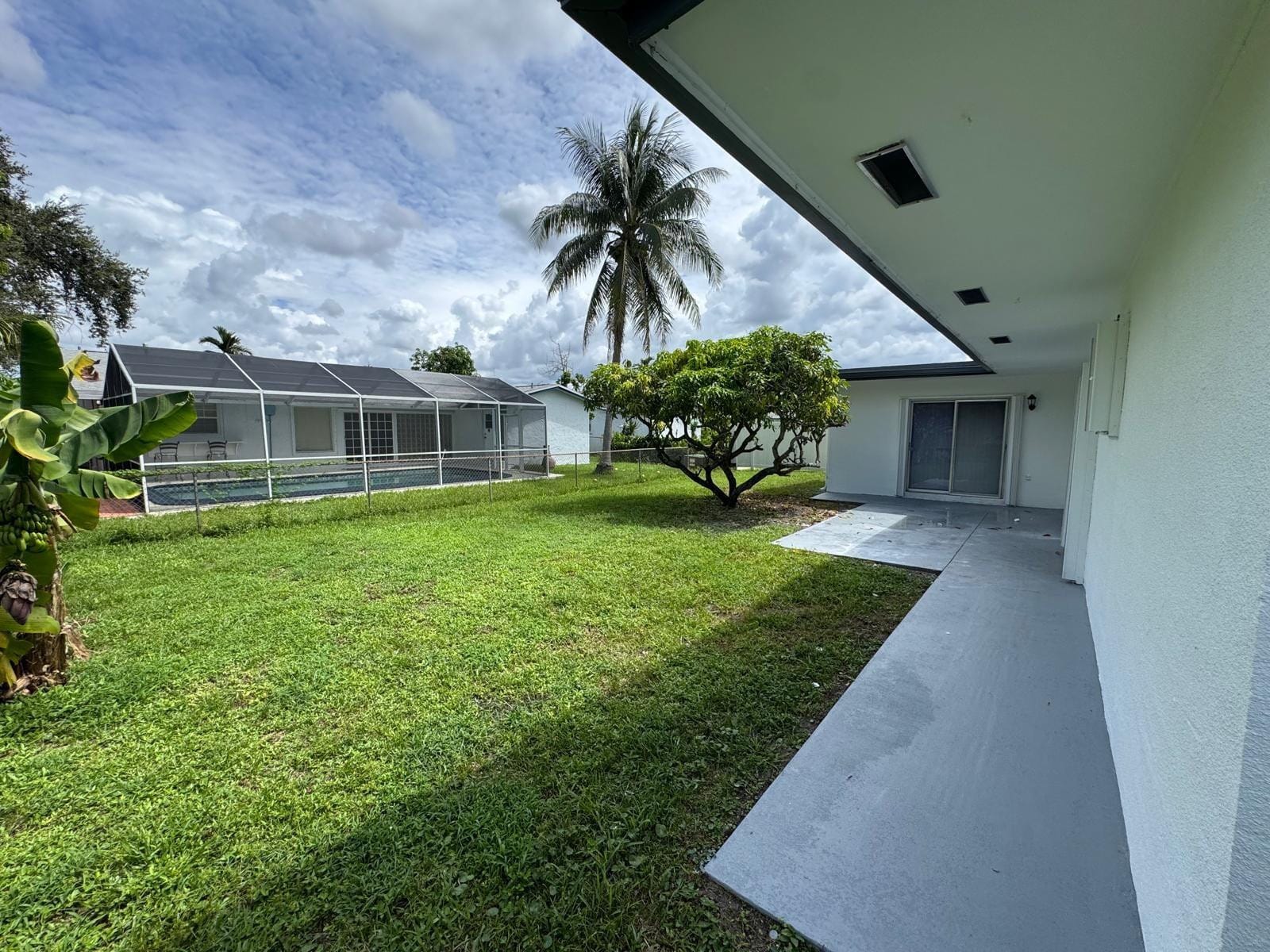 8971 NW 8th Street, Pembroke Pines, FL 33024 photo 25