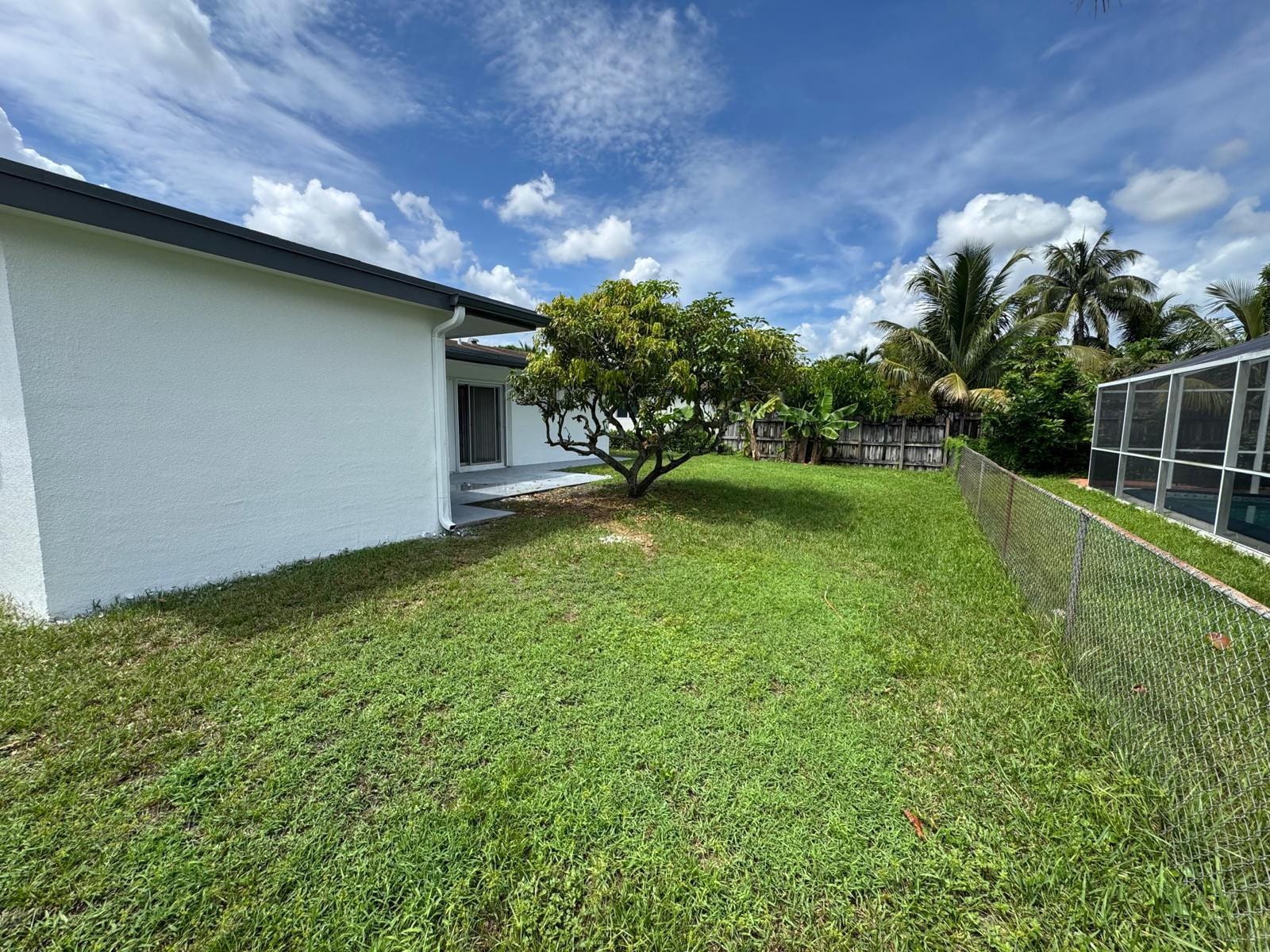 8971 NW 8th Street, Pembroke Pines, FL 33024 photo 28