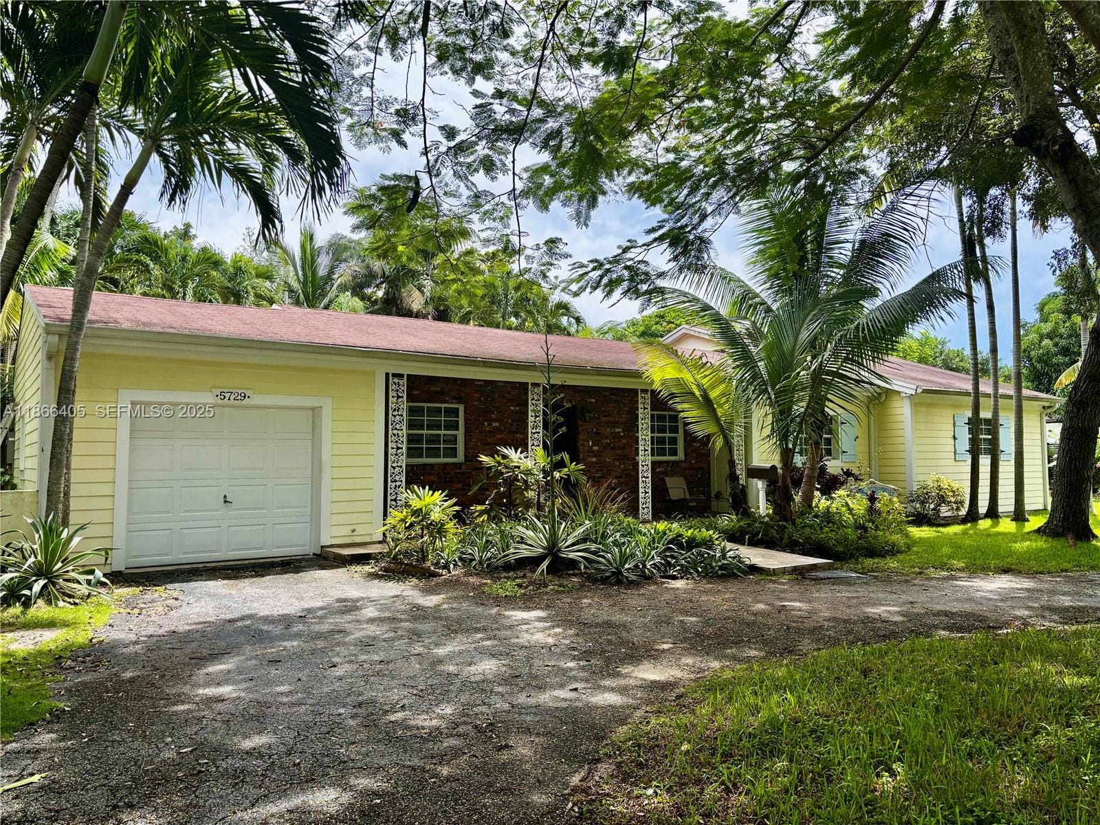 5729 SW 60th Avenue, South Miami, FL 33143