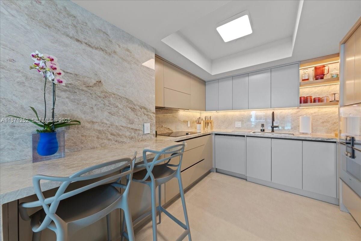 1331 Brickell Bay Drive 1406, Miami, FL 33131 photo 2