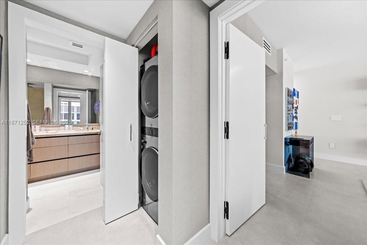 1331 Brickell Bay Drive 1406, Miami, FL 33131 photo 25
