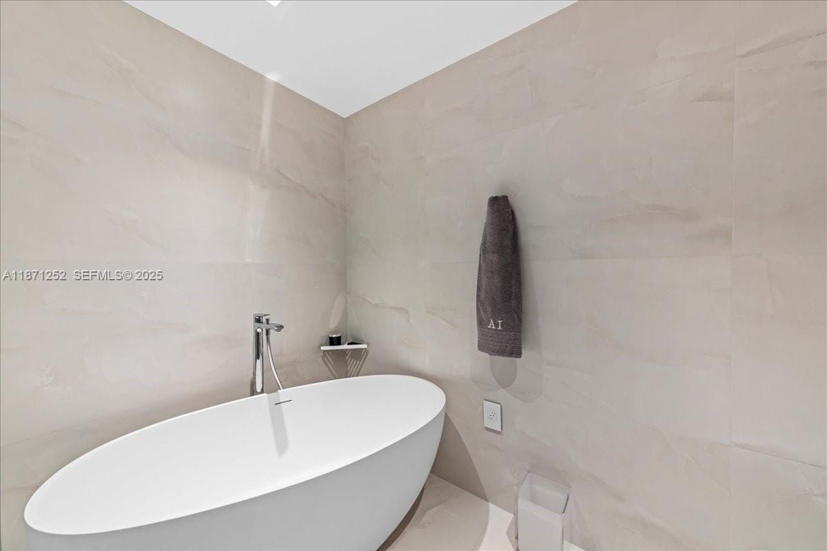 1331 Brickell Bay Drive 1406, Miami, FL 33131 photo 29