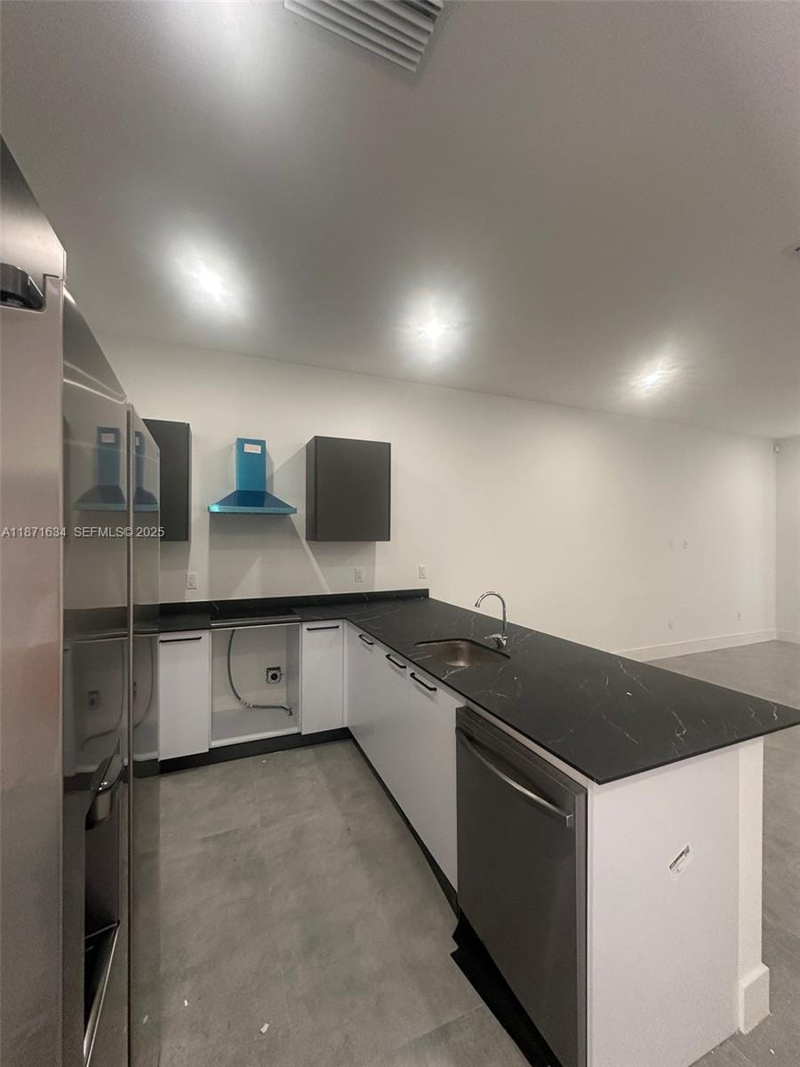 2423 NW 23rd Lane, Fort Lauderdale, FL 33311 photo 2