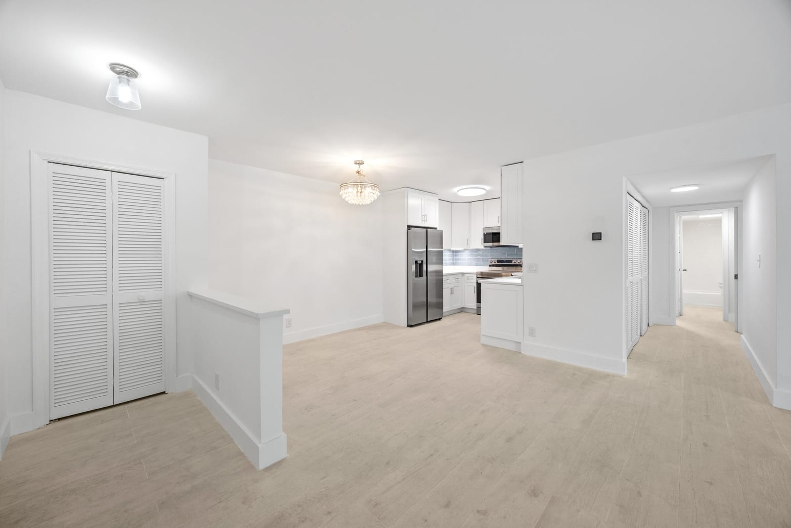 315 Venetian Drive 4 — photo 2