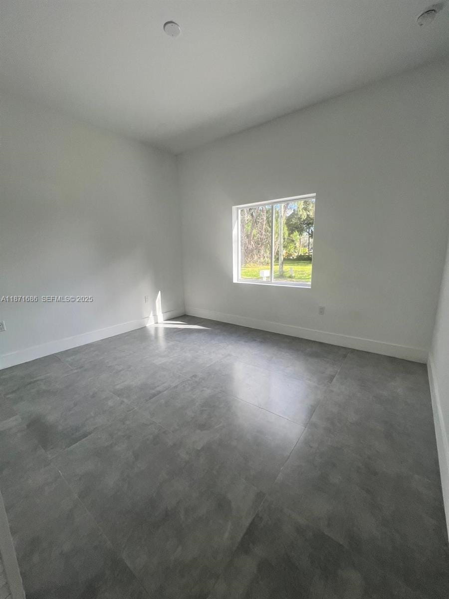 2421 NW 23rd Lane — photo 10