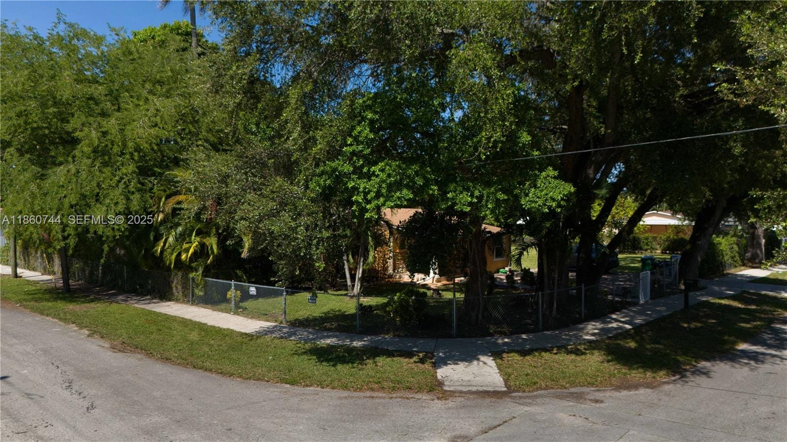 2081 NW 104th Street — photo 5