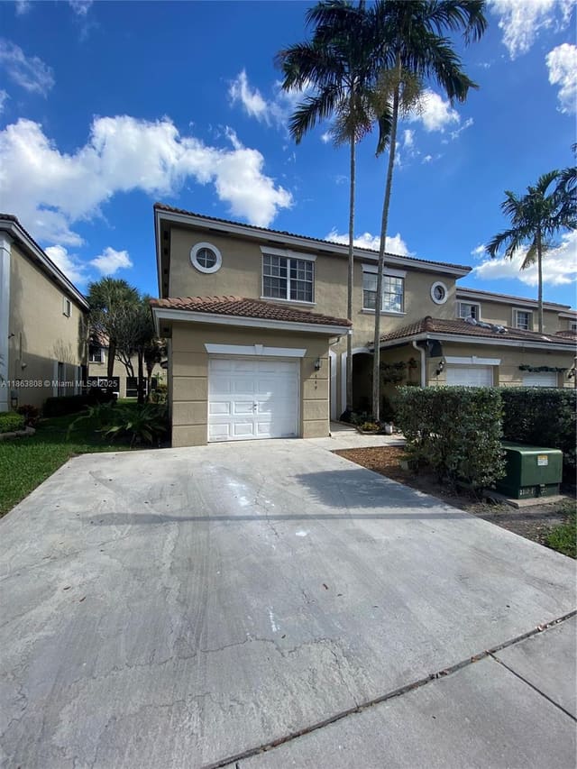 449 SW 122nd Terrace, Pembroke Pines, FL 33025