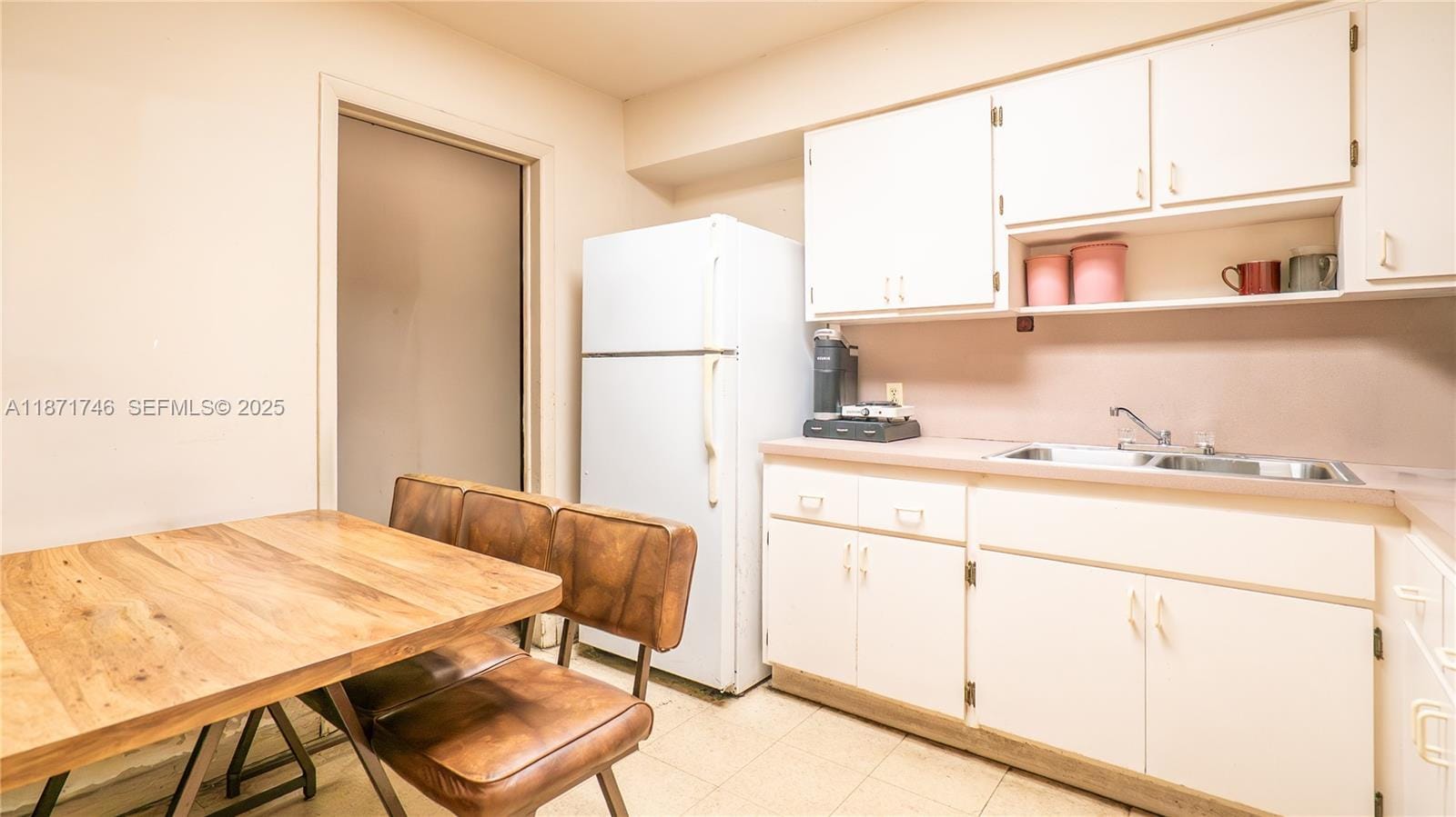 7250 NE 4th Avenue — photo 3