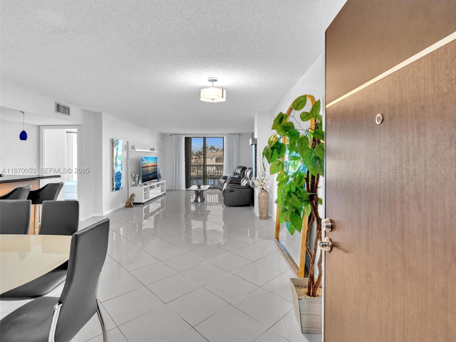 1500 S Ocean Drive 3E — photo 2
