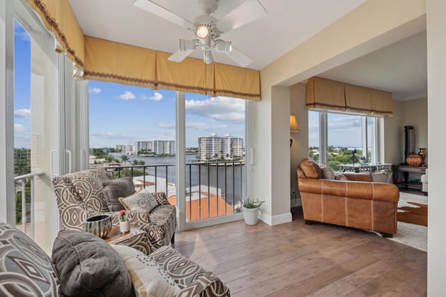 555 SE 6th Avenue 7h, sold in Barrton Apts Inc Condo, Delray Beach, FL