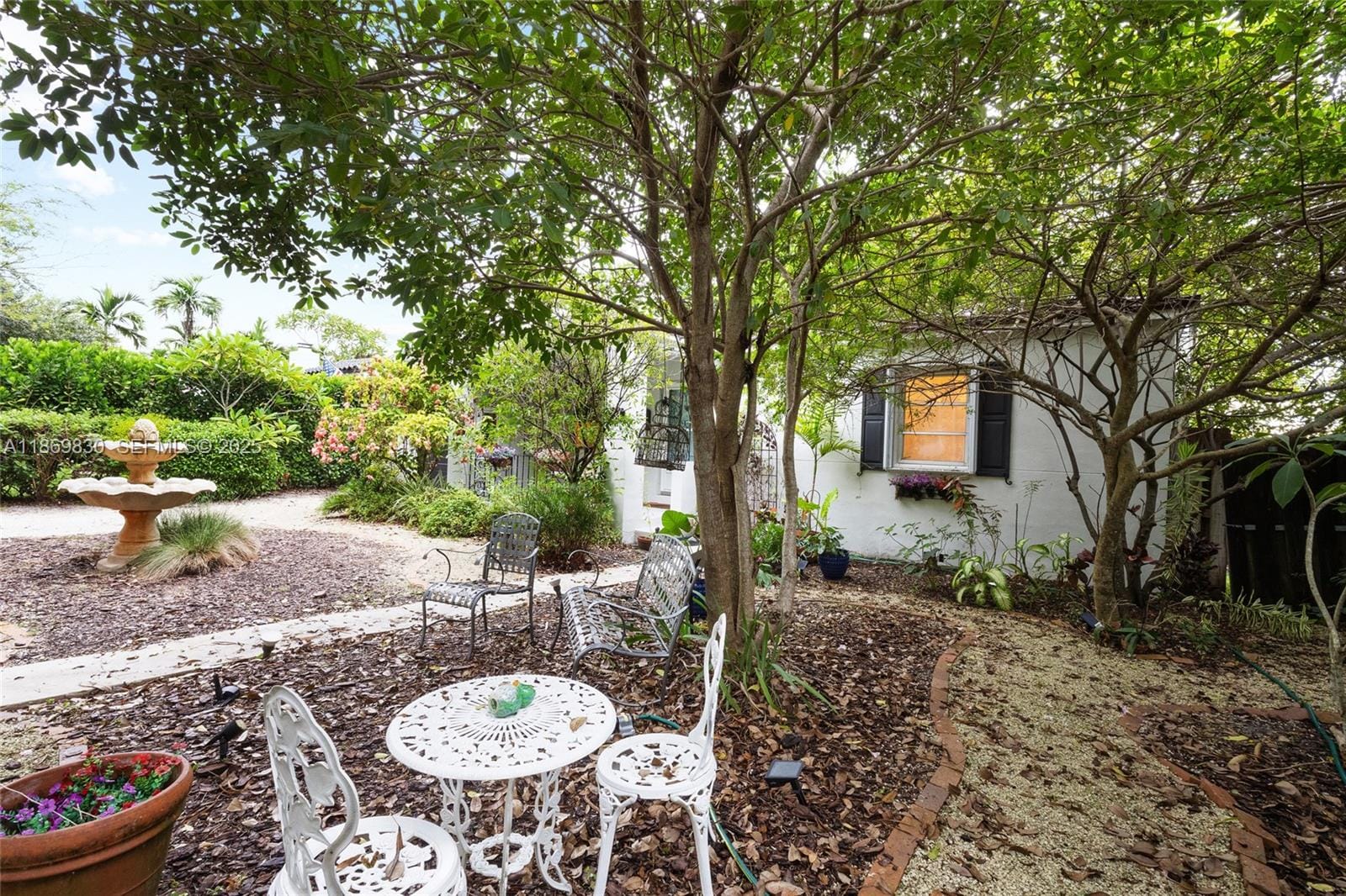 393 Minola Drive, Miami Springs, FL 33166 photo 9