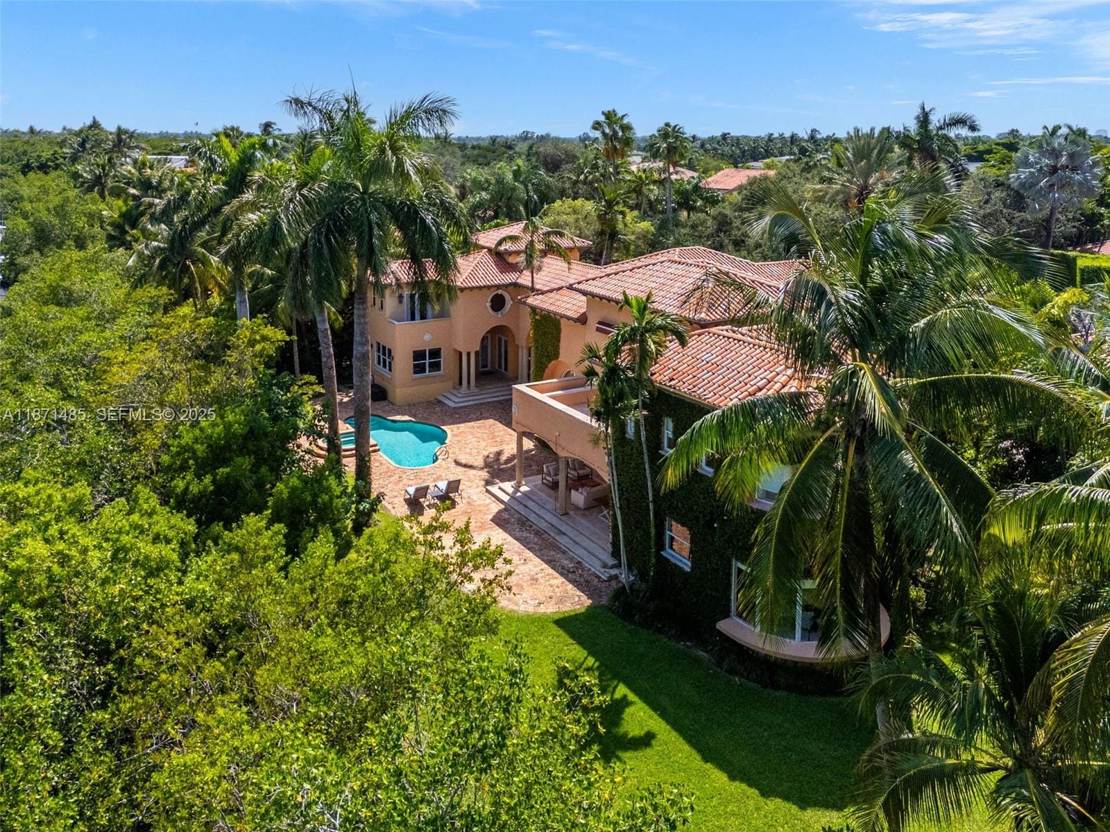 104 Paloma Drive, Coral Gables, FL 33143 photo 6