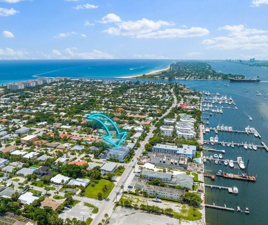 1101 Beach Road C, Palm Beach Shores, FL 33404
