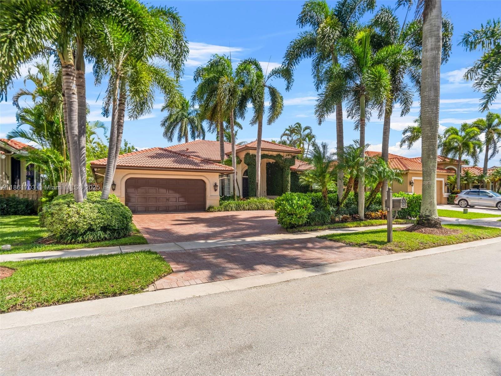 10915 NW 2nd Street, Plantation, FL 33324