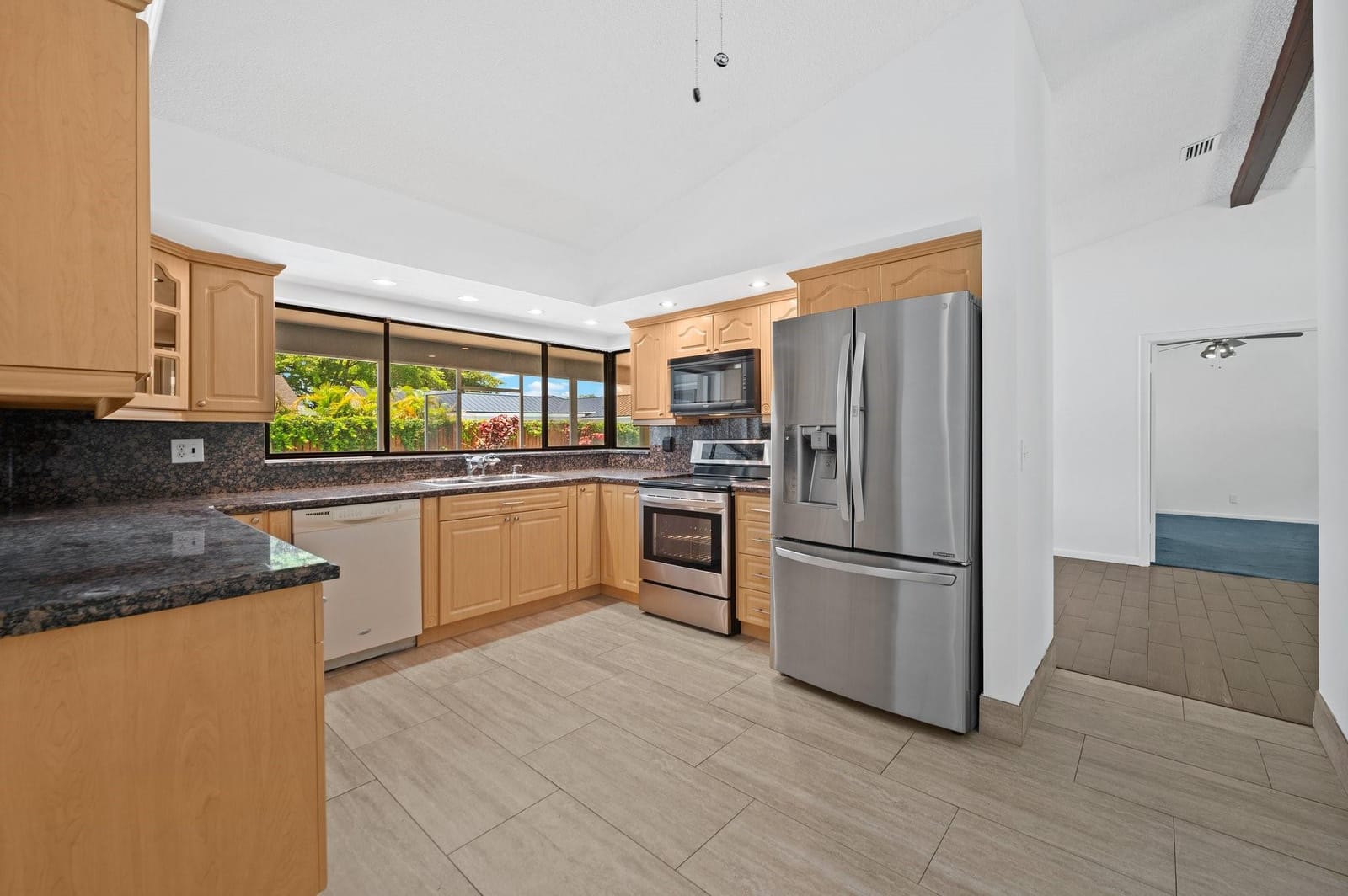 8669 SW 51st Street — photo 11