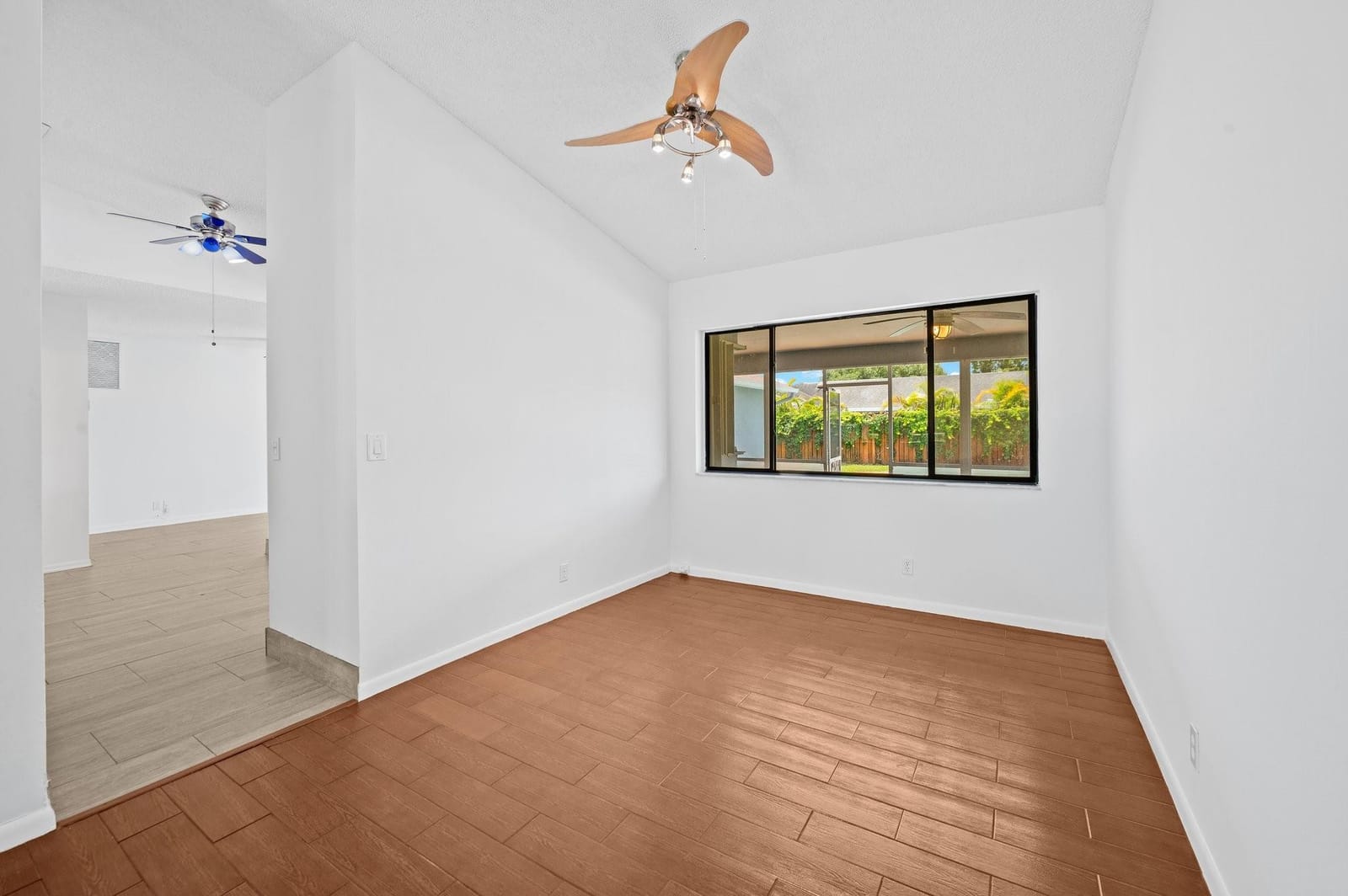 8669 SW 51st Street — photo 10