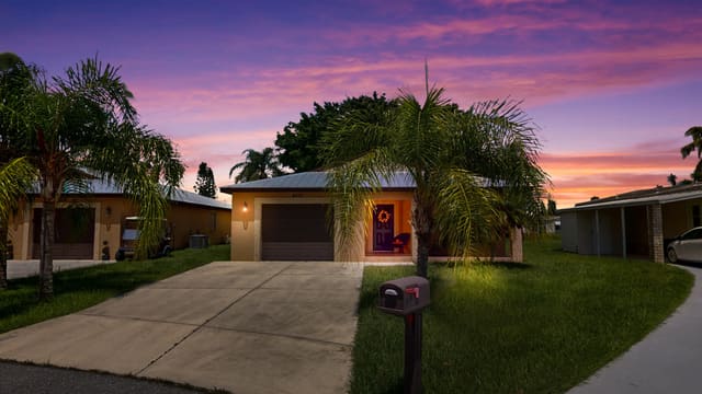 6572 Zapote Court, sold in Spanish Lakes Fairways Leasehold Estates, Fort Pierce, FL