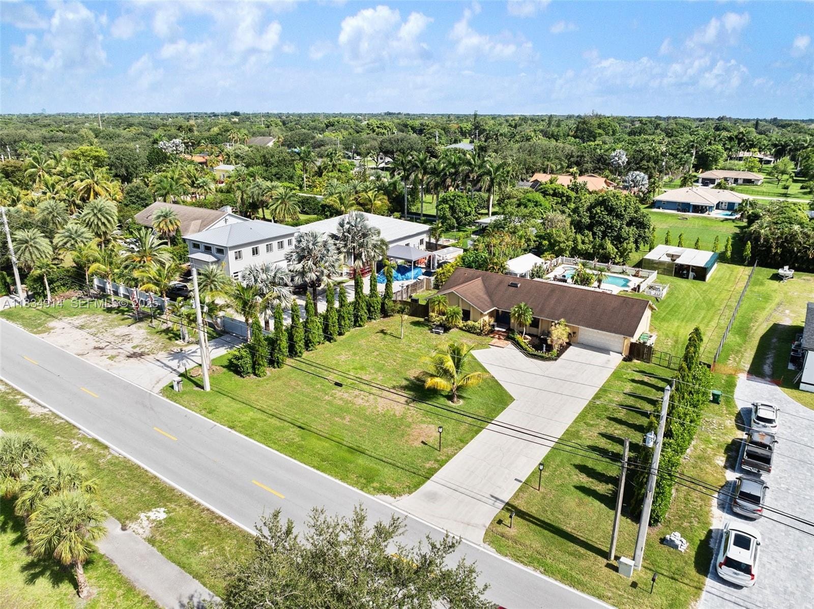 14040 SW 14th Street, Davie, FL 33325