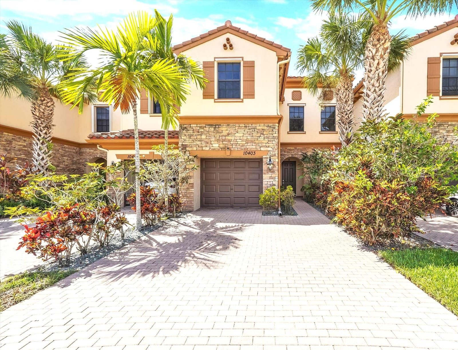 10403 Wellington Parc Drive — photo 2