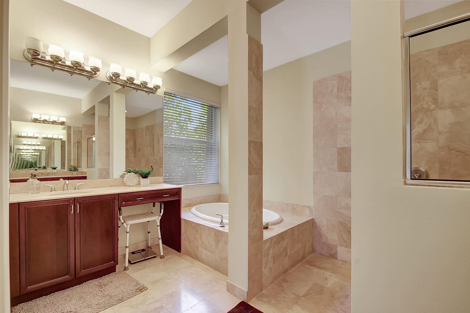 8123 Woodslanding Trail, West Palm Beach, FL 33411 photo 21
