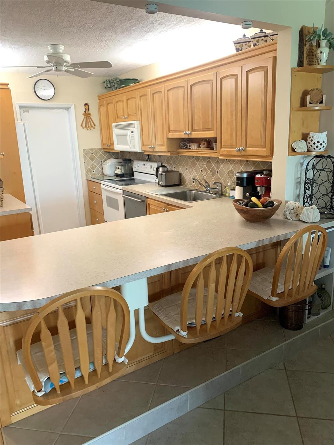 2731 NE 14th Street Causeway 307 — photo 3