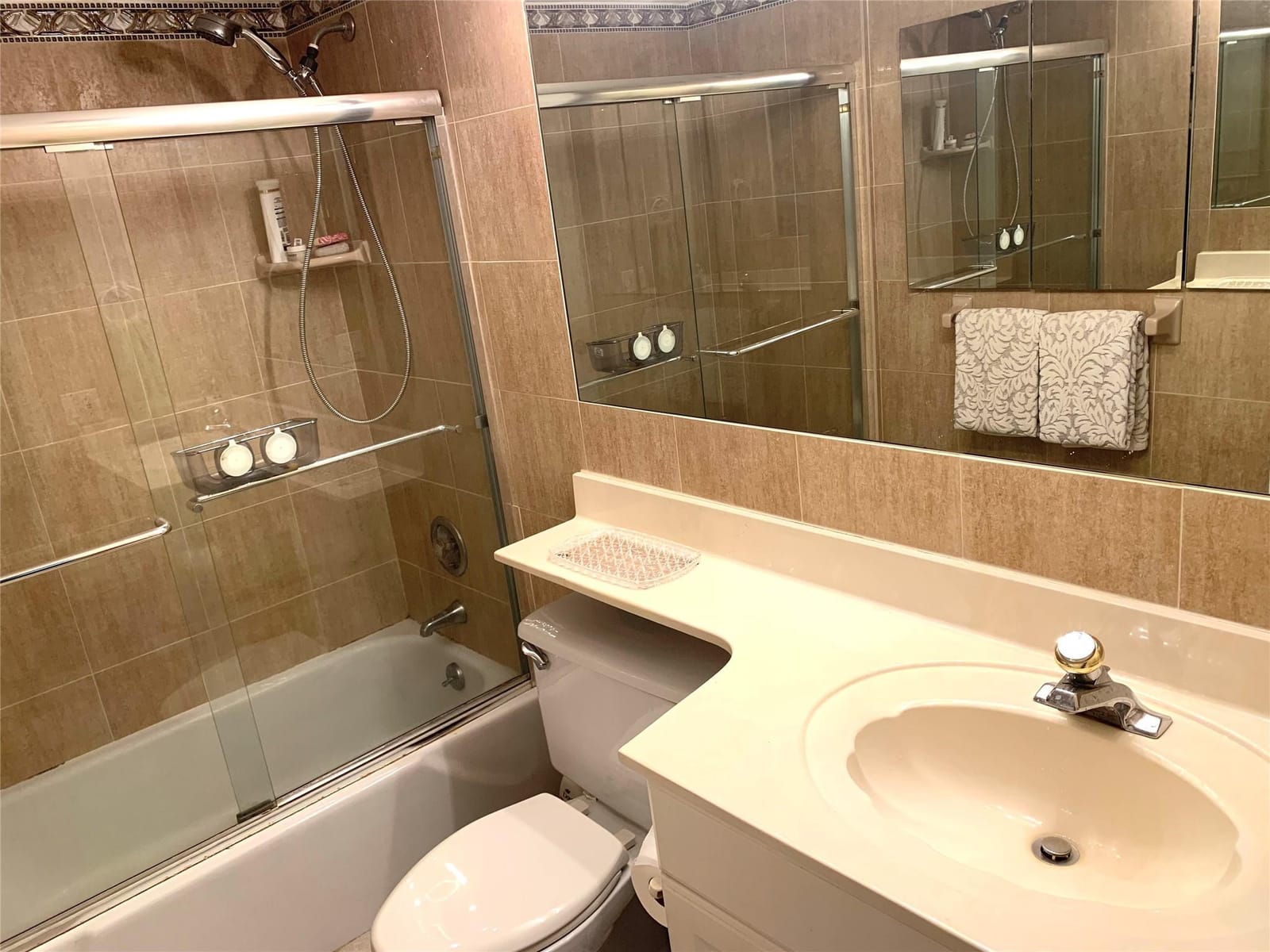 2731 NE 14th Street Causeway 307 — photo 6