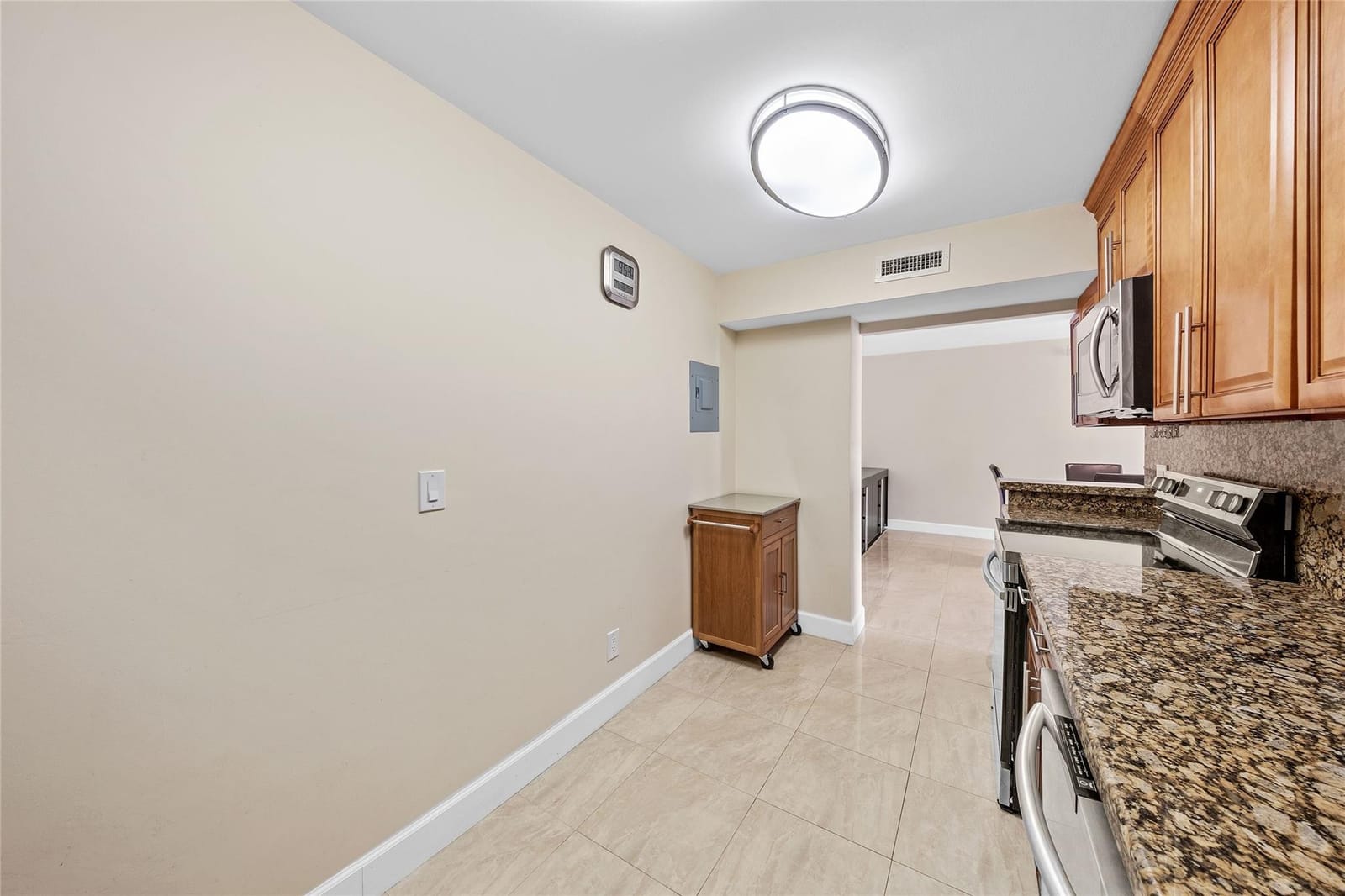 1849 S Ocean Drive 711 — photo 9