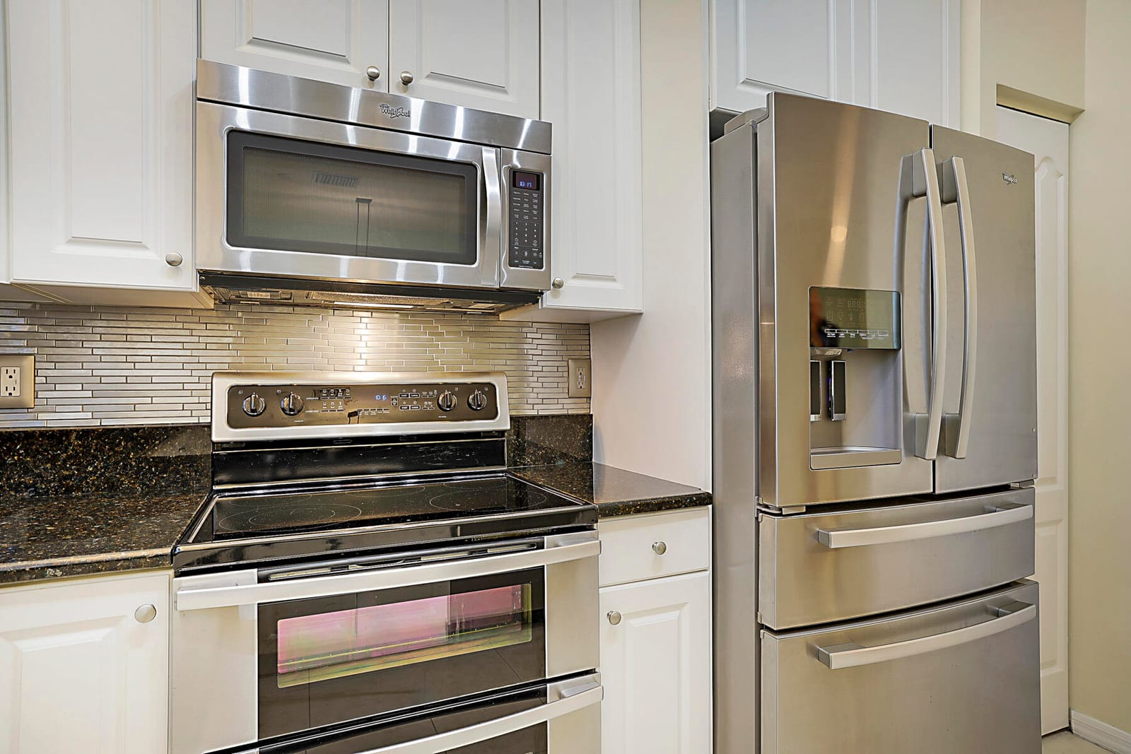 6135 Seminole Gardens Circle E, Riviera Beach, FL 33418 photo 15
