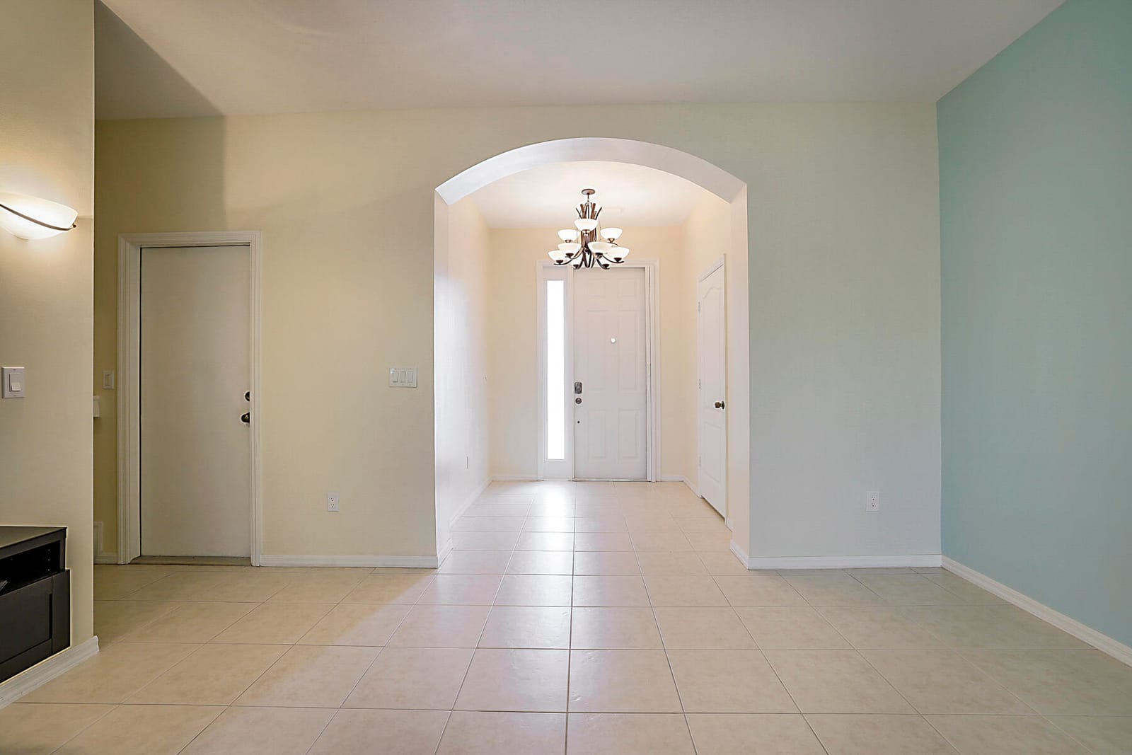 6135 Seminole Gardens Circle E, Riviera Beach, FL 33418 photo 8