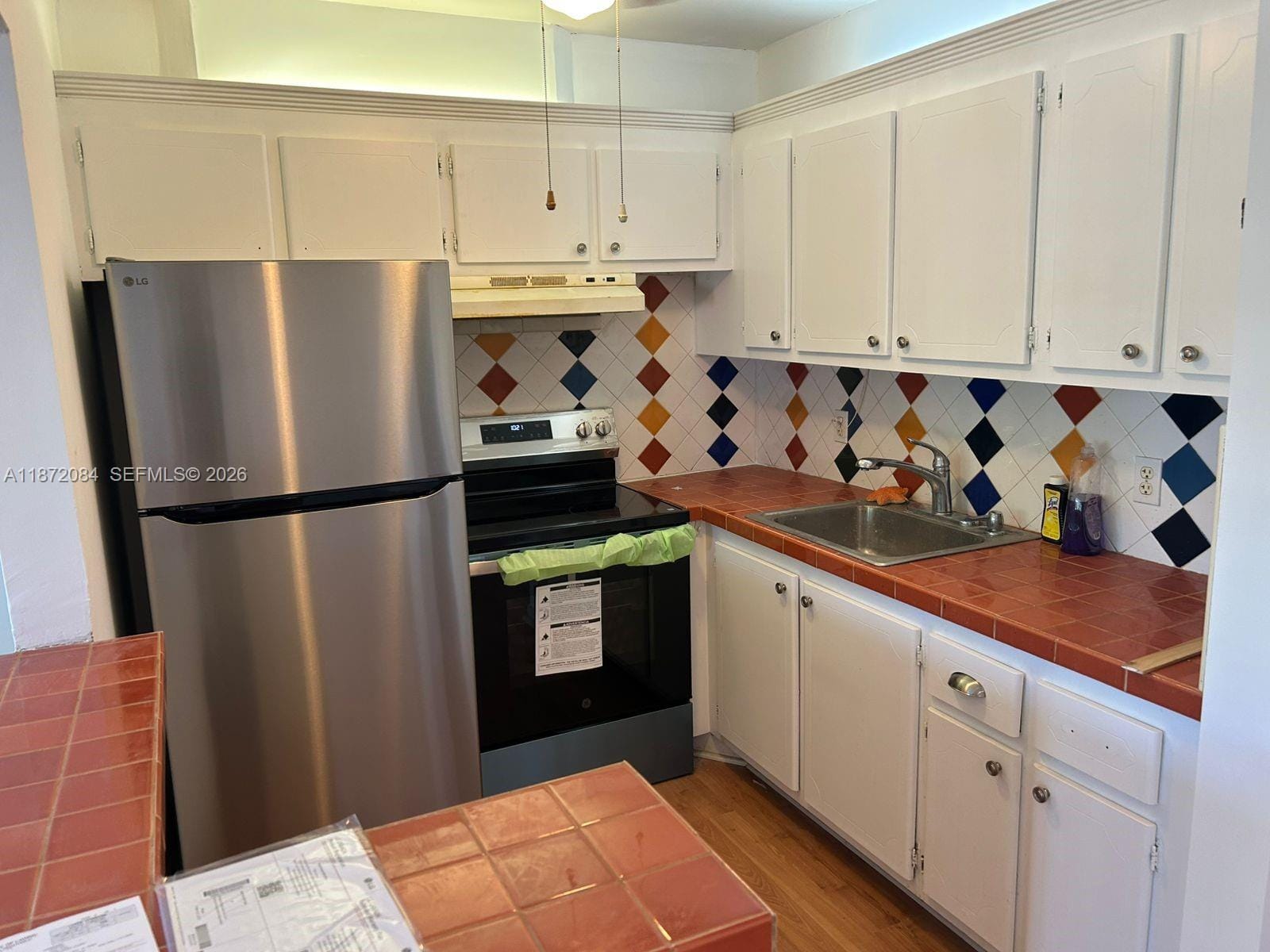 19 Newport A A — photo 2