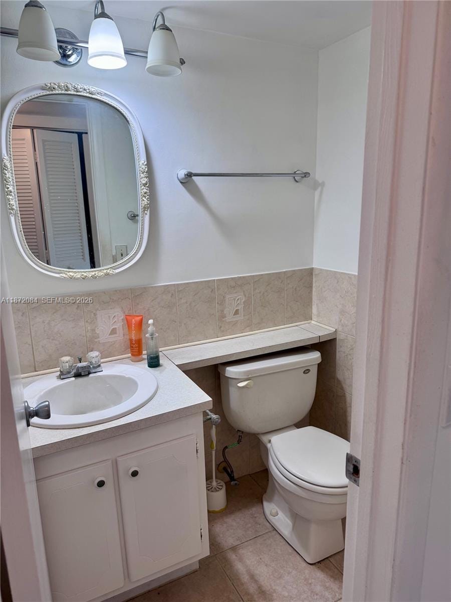 19 Newport A A — photo 7