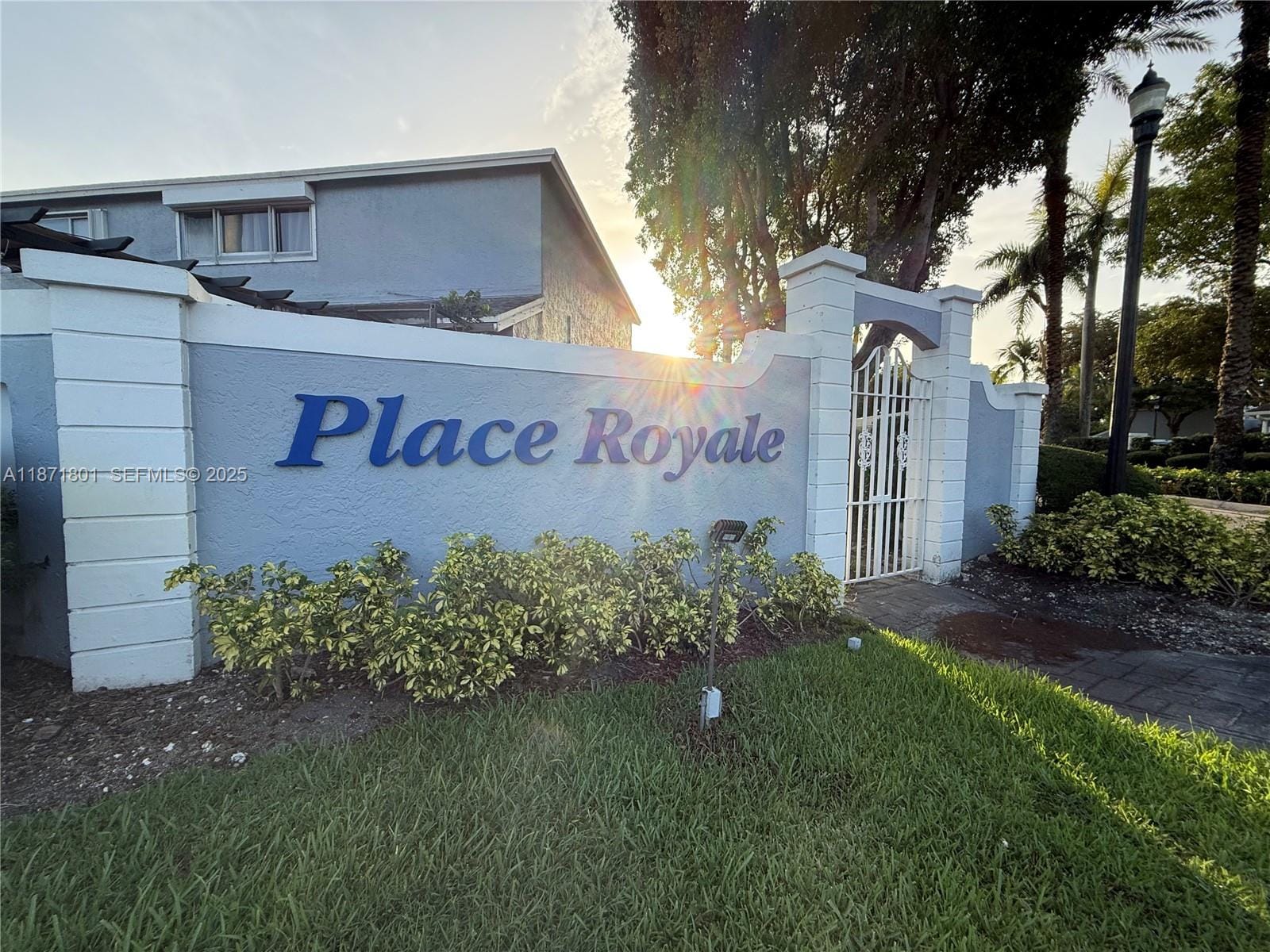 3 bedroom home for sale at 14251 96th, Miami, FL 33186 — $525,000