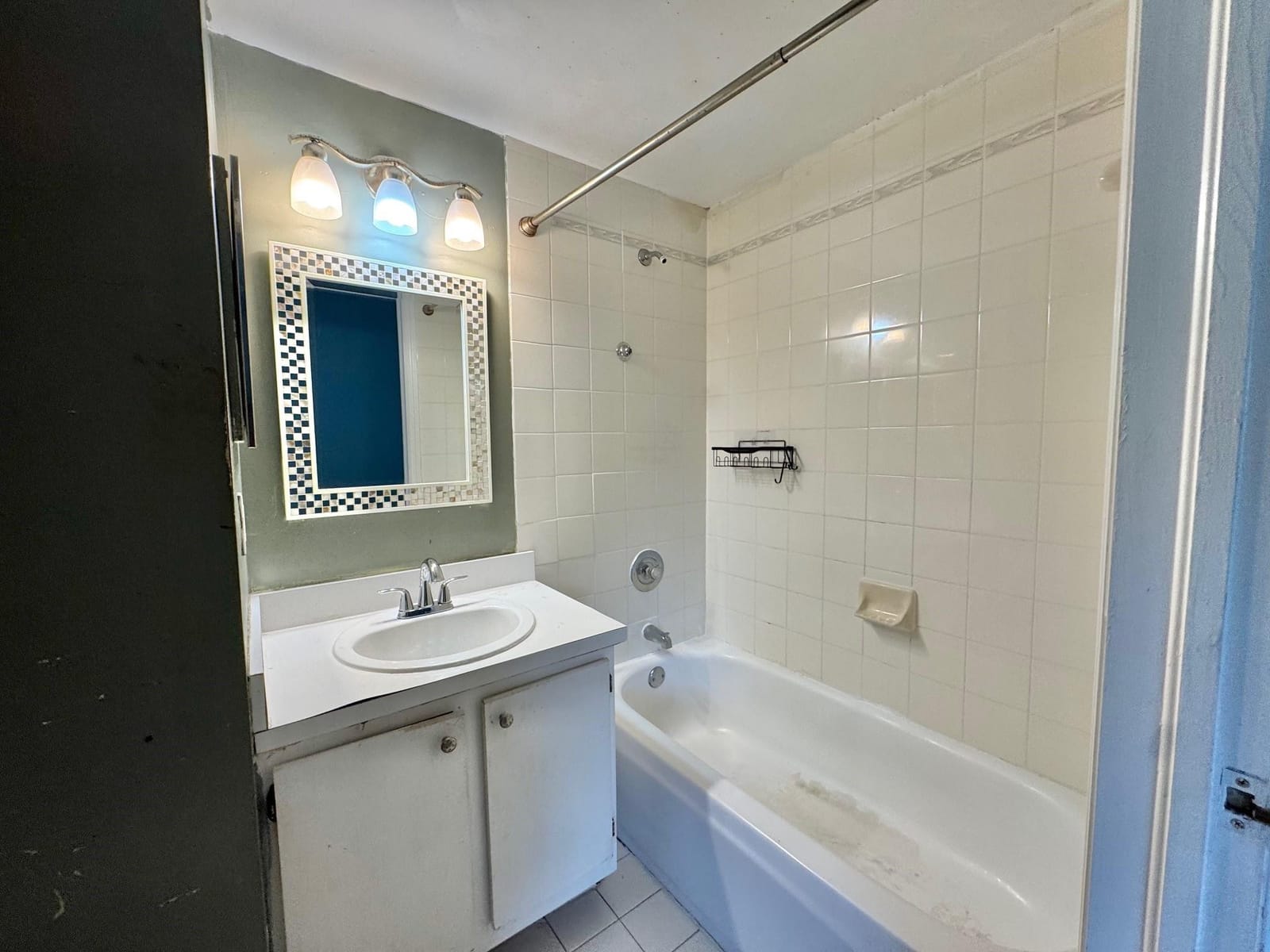 735 SW 148th Avenue 1704 — photo 8
