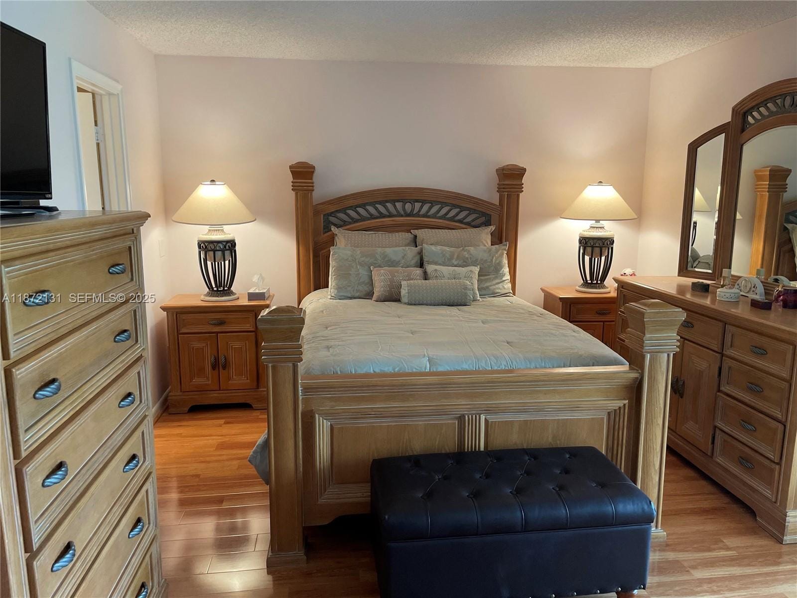 3033 Berkshire B 3033 — photo 11