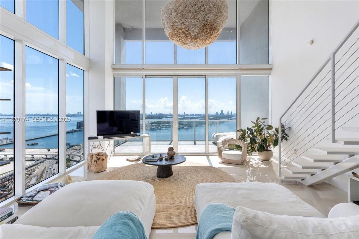 1040 Biscayne Boulevard 2904, Miami, FL 33132