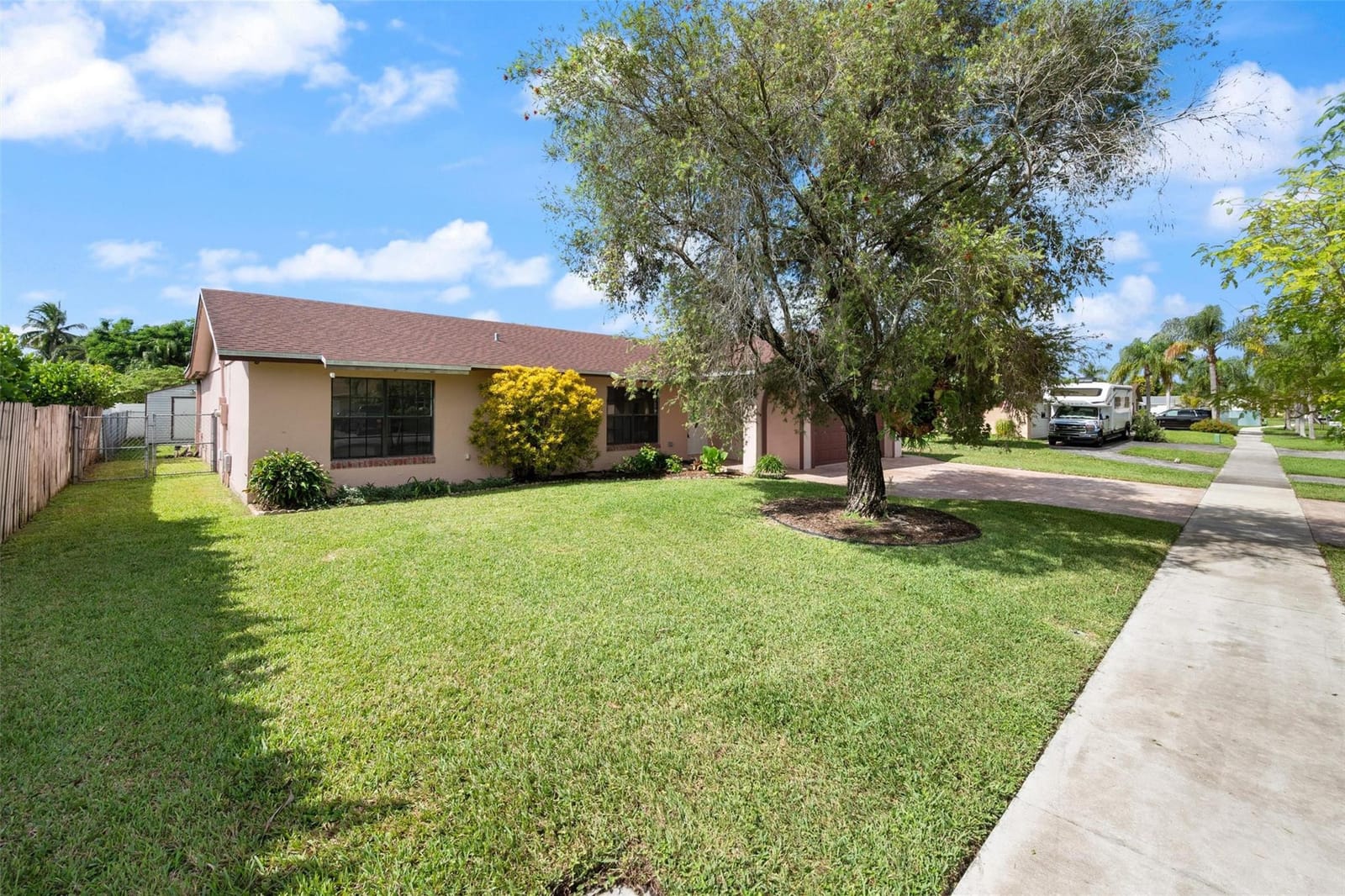 12520 SW 10th Court — photo 3