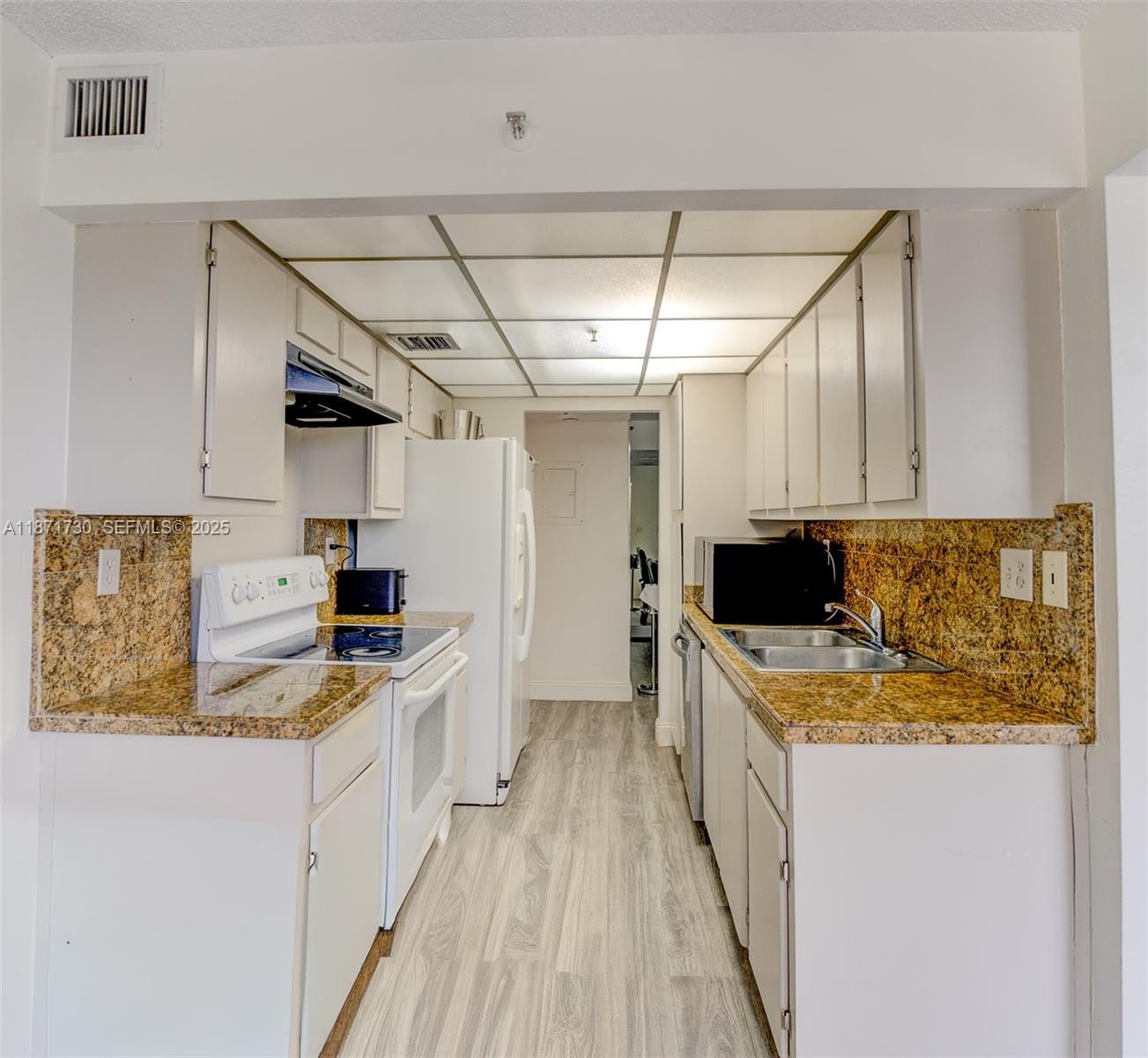 210 174th Street 312, Sunny Isles Beach, FL 33160 photo 13