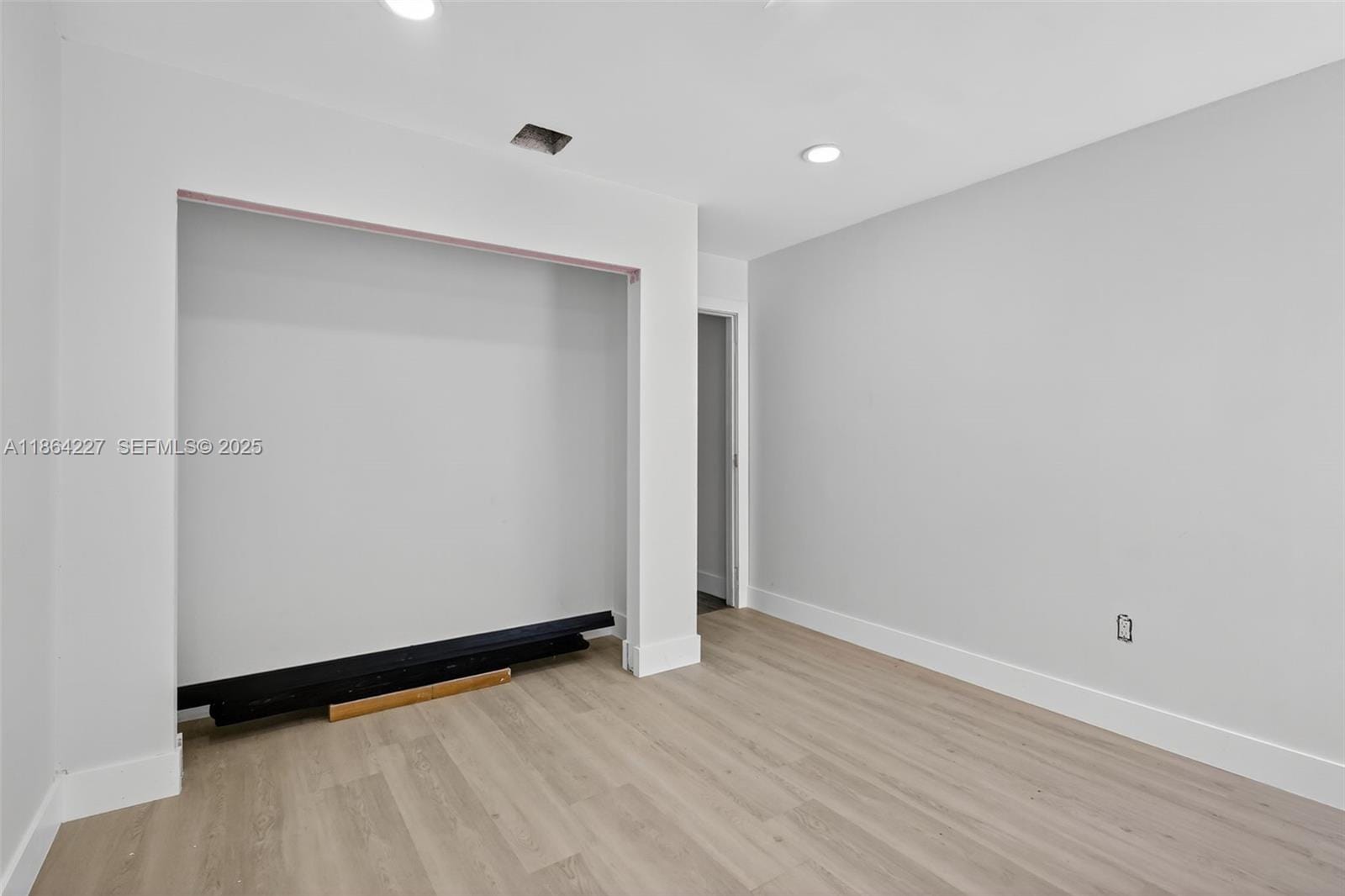 6566 W 2nd Court, Hialeah, FL 33012 photo 10