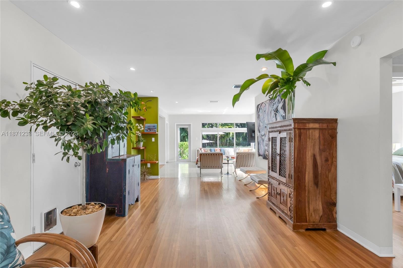 415 Velarde Avenue — photo 4