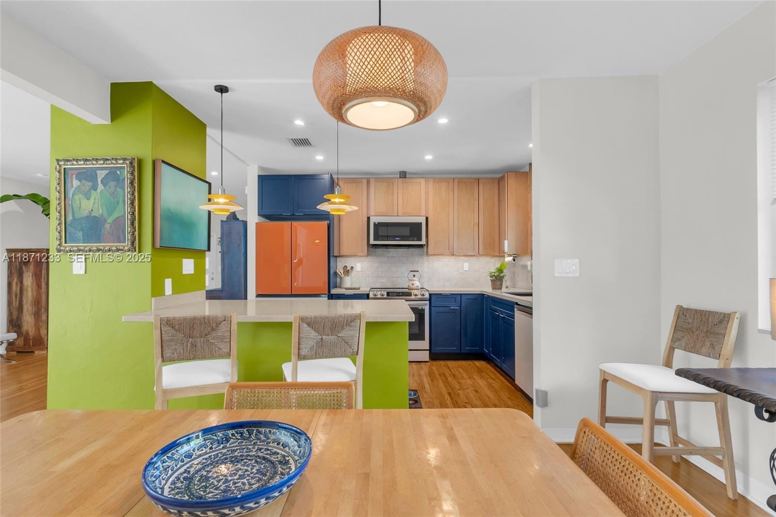415 Velarde Avenue — photo 9