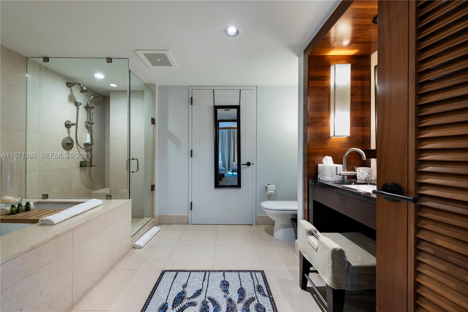 6801 Collins Avenue 418 (deed 407) — photo 11