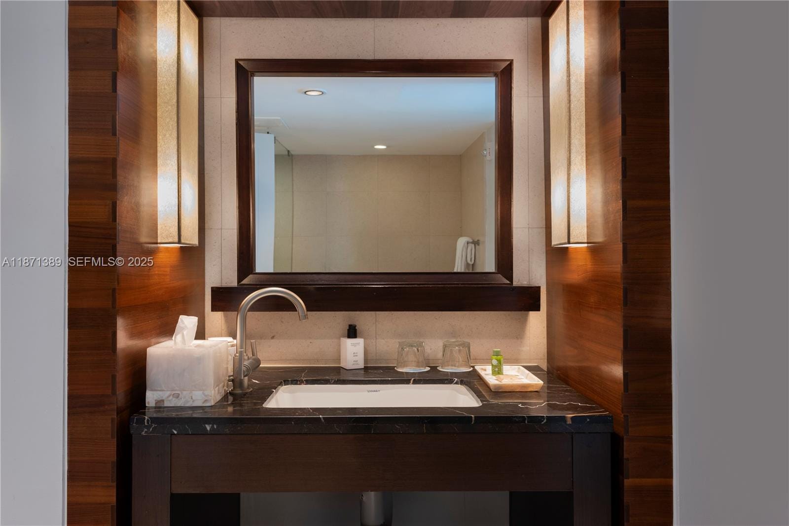 6801 Collins Avenue 418 (deed 407) — photo 12