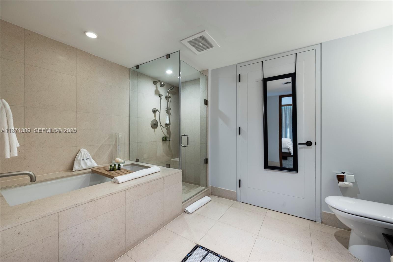 6801 Collins Avenue 418 (deed 407), Miami Beach, FL 33141 photo 13