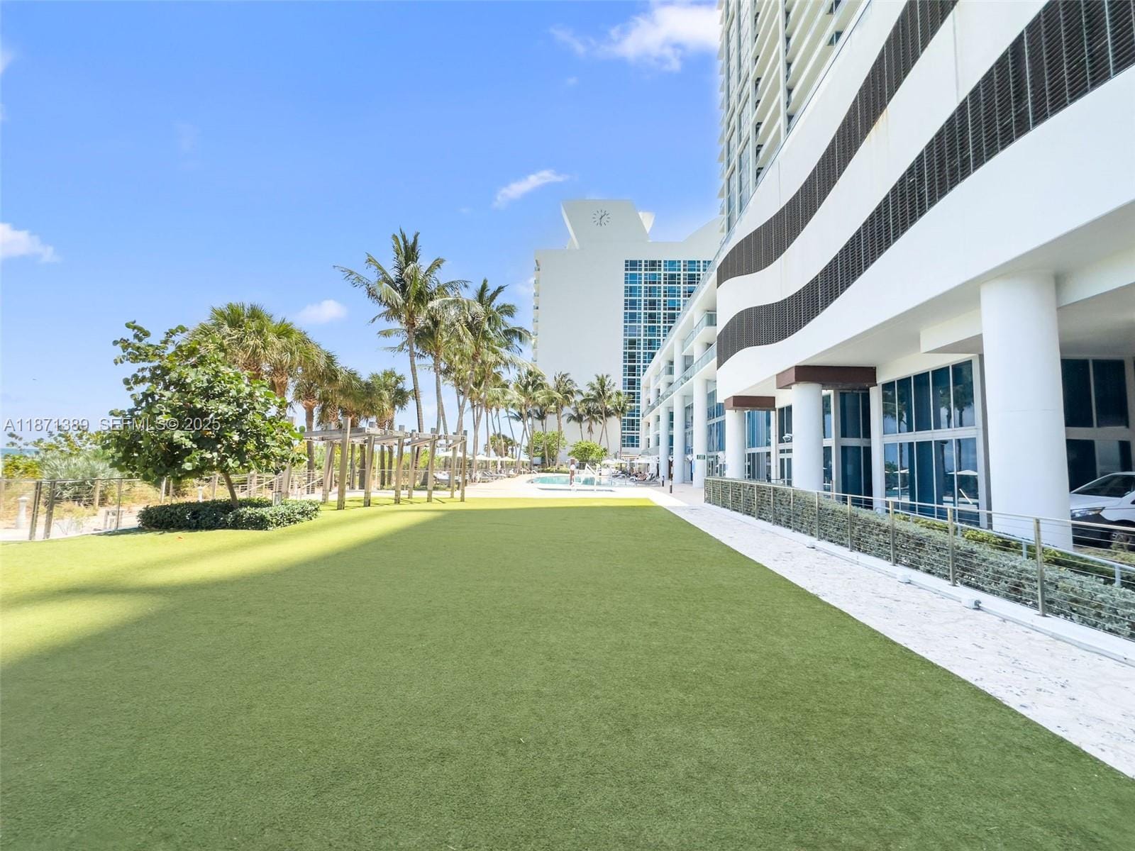 6801 Collins Avenue 418 (deed 407), Miami Beach, FL 33141 photo 25