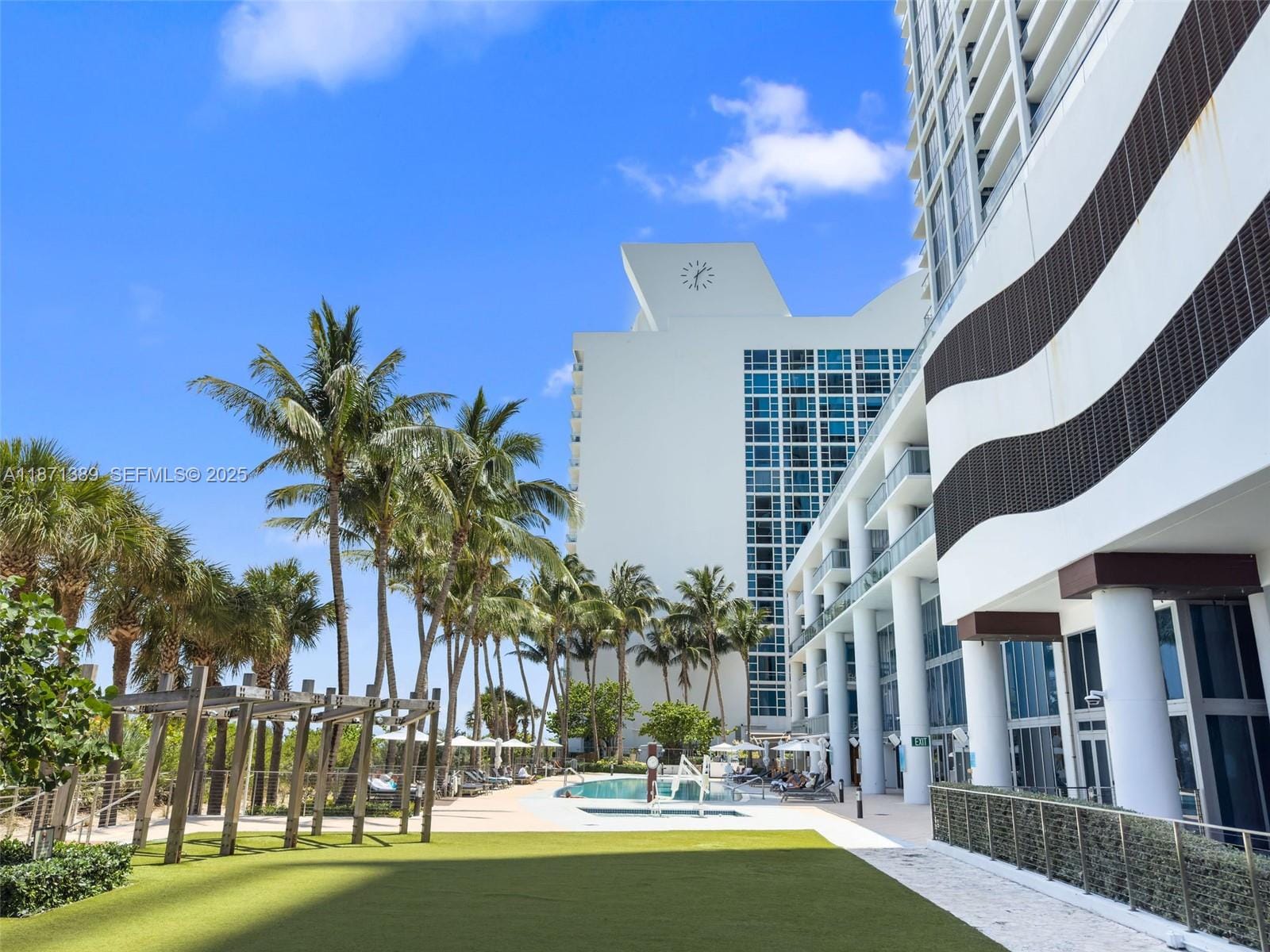 6801 Collins Avenue 418 (deed 407), Miami Beach, FL 33141 photo 26