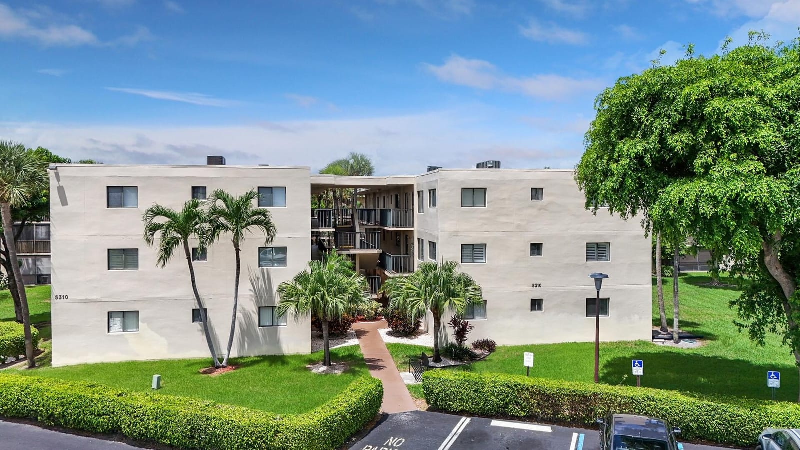 5310 Las Verdes Circle 118, Delray Beach, FL 33484 photo 16