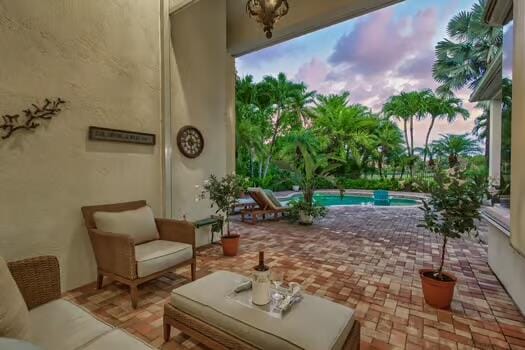 802 Floret Drive, Palm Beach Gardens, FL 33410 photo 11