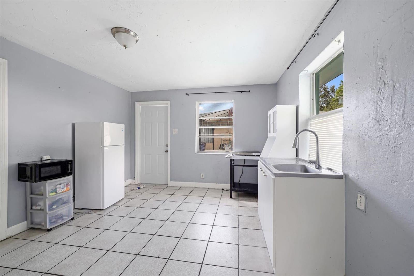 1025 NW 8th Street, Hallandale Beach, FL 33009 photo 17