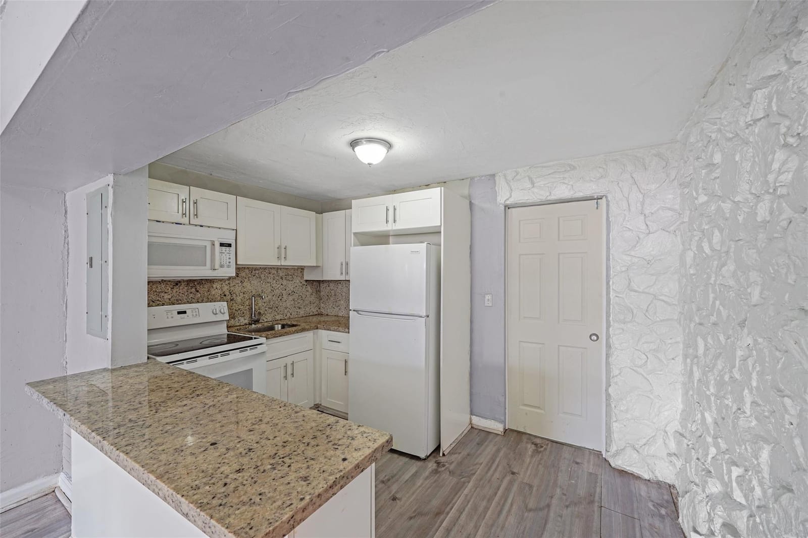 1025 NW 8th Street, Hallandale Beach, FL 33009 photo 26